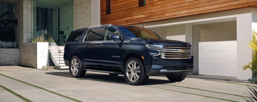 Chevrolet-Suburban-Luxury-Large-SUV