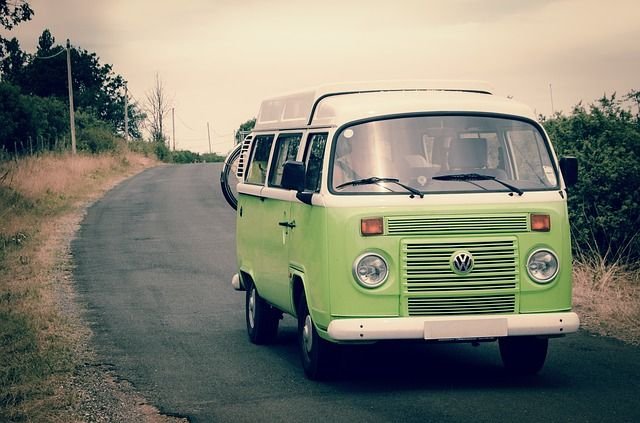 Easy_Tips_Transform_Van_into_Camper