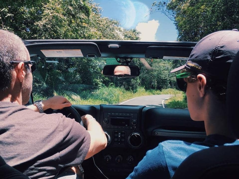 Top 9 Beginner Safety Tips for Driving Your First Road Trip