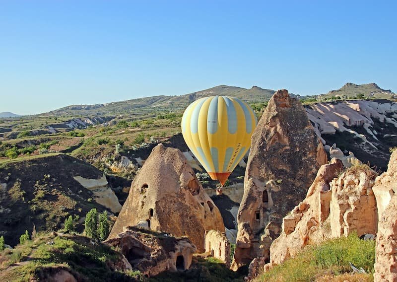 cappadocia caves and houses