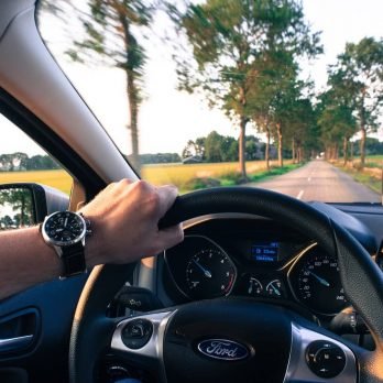 driving-right-side