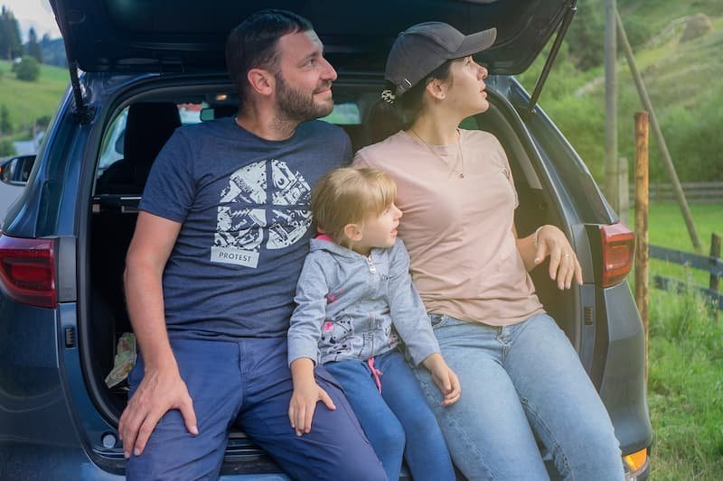 family-car-road-trip
