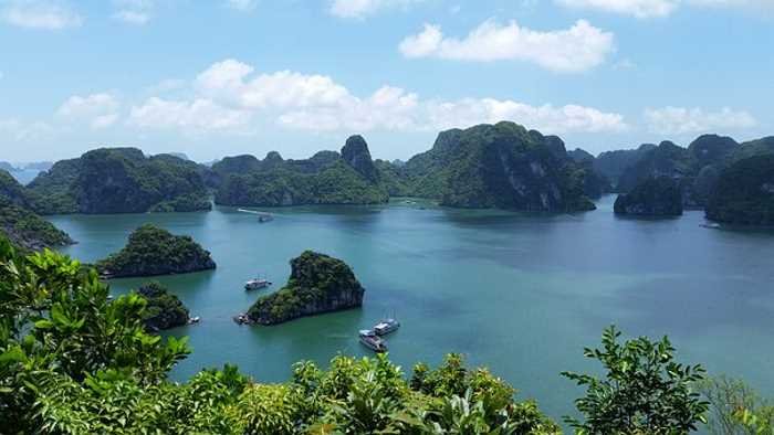 Hạ Long Bay (Vietnam)